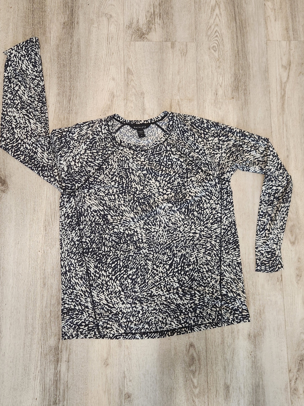 Athleta Black & White Printed Long-Sleeve Top